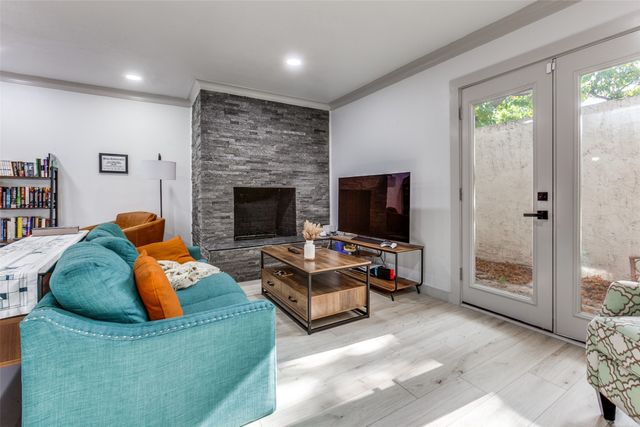 5937 E University Boulevard 130, Dallas, TX 75206