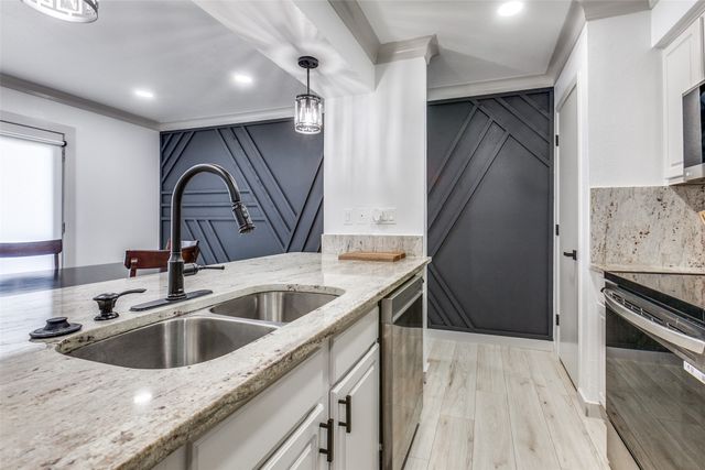 5937 E University Boulevard 130, Dallas, TX 75206