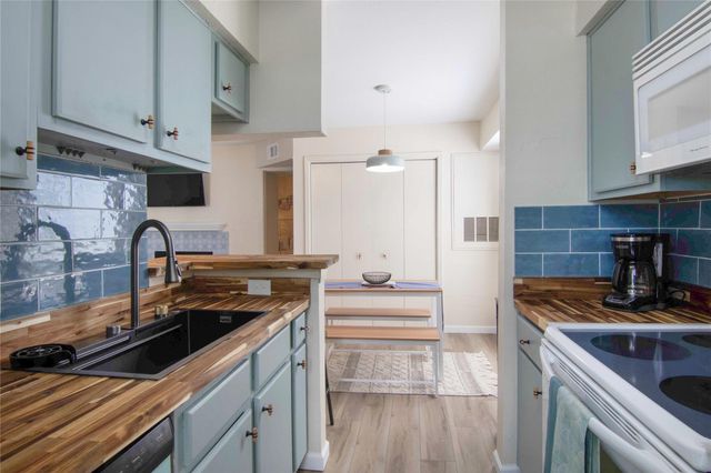 3506 Cove View Boulevard 1311, Galveston, TX 77554