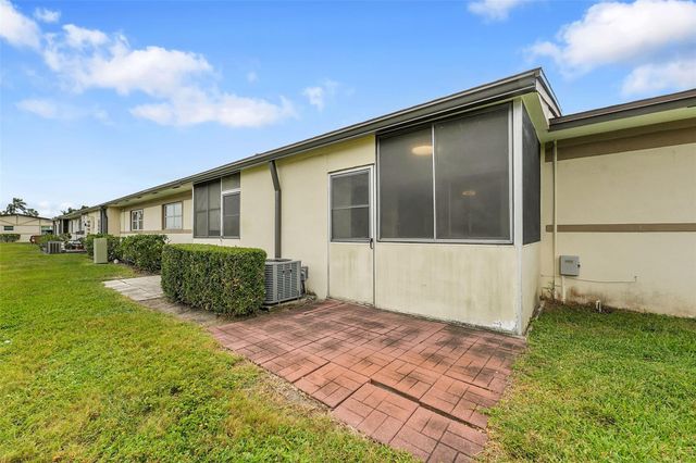 2769 Ashley Dr West Unit F, West Palm Beach, FL 33415