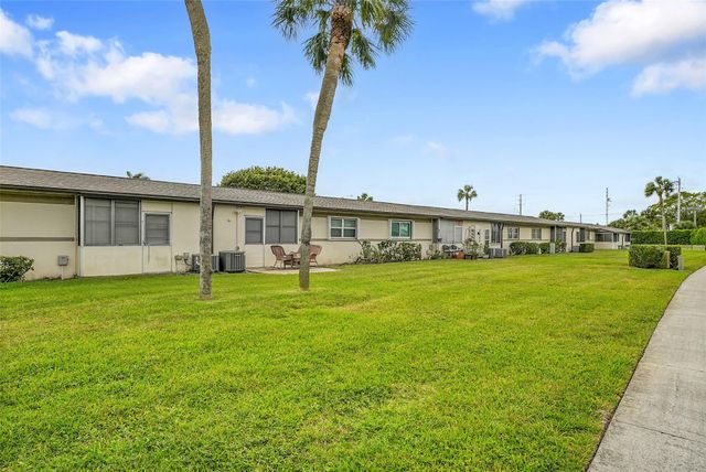 2769 Ashley Dr West Unit F, West Palm Beach, FL 33415