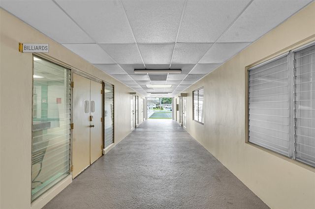 2769 Ashley Dr West Unit F, West Palm Beach, FL 33415