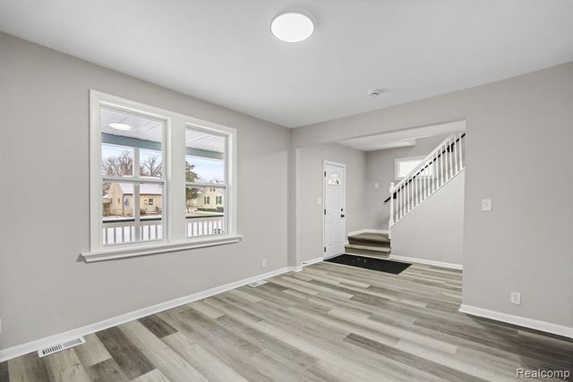 21902 Ridgeway Street, Saint Clair Shores, MI 48080
