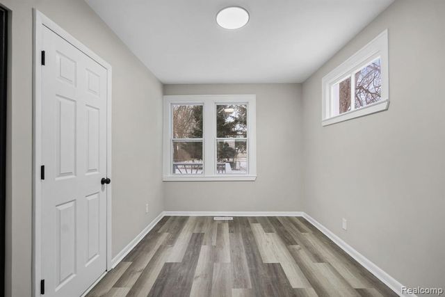 21902 Ridgeway Street, Saint Clair Shores, MI 48080