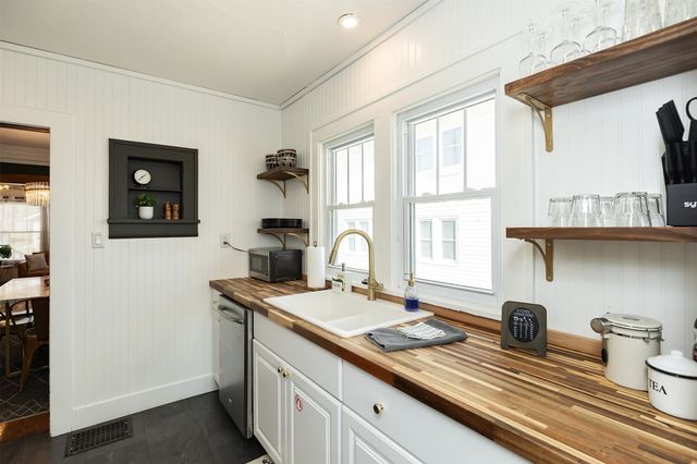 3318 School Street, Des Moines, IA 50311