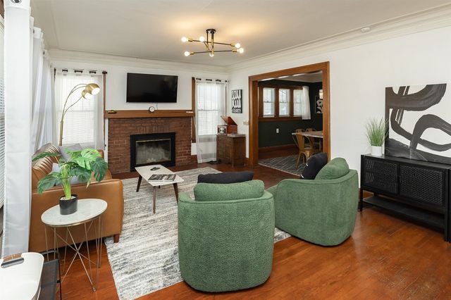 3318 School Street, Des Moines, IA 50311