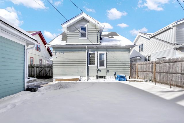 1828 N 55th STREET, Milwaukee, WI 53208