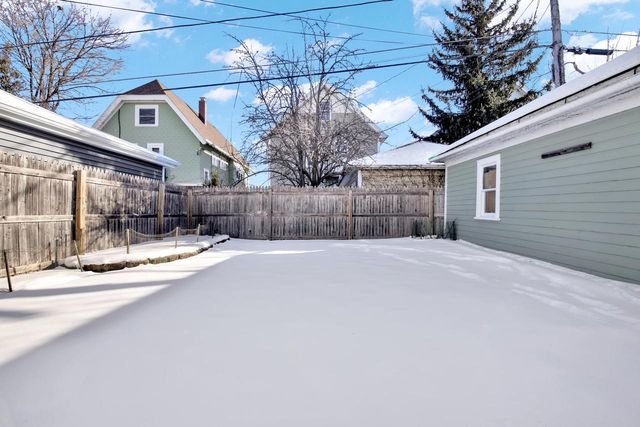 1828 N 55th STREET, Milwaukee, WI 53208