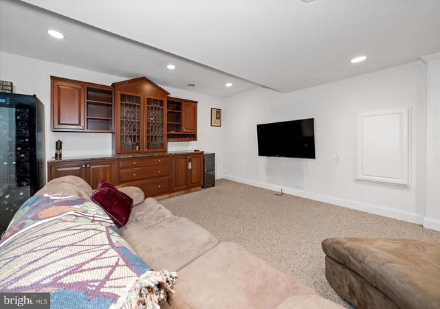 9 RAVEN LN, Kennett Square, PA 19348