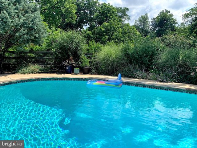 9 RAVEN LN, Kennett Square, PA 19348