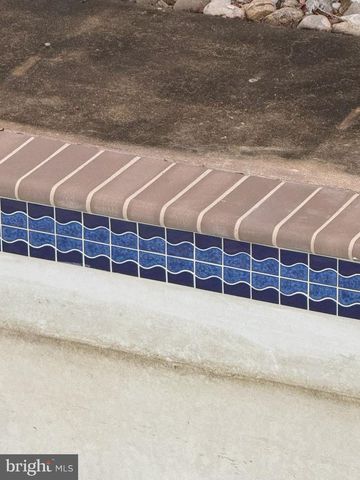 9 RAVEN LN, Kennett Square, PA 19348