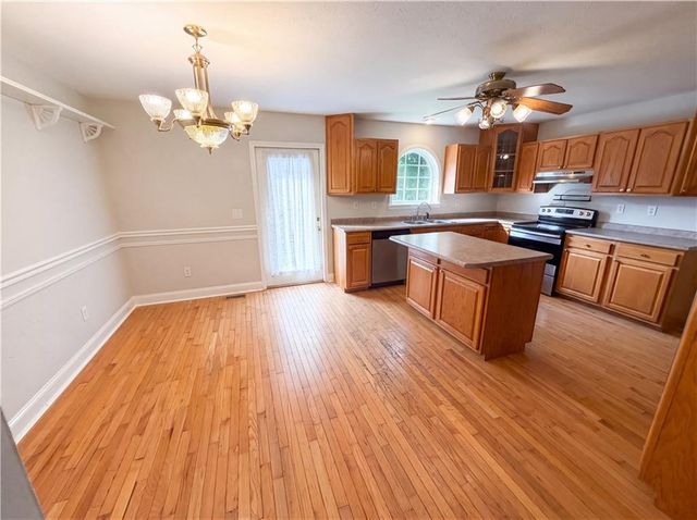 98 Eb Road, Cleveland, GA 30528