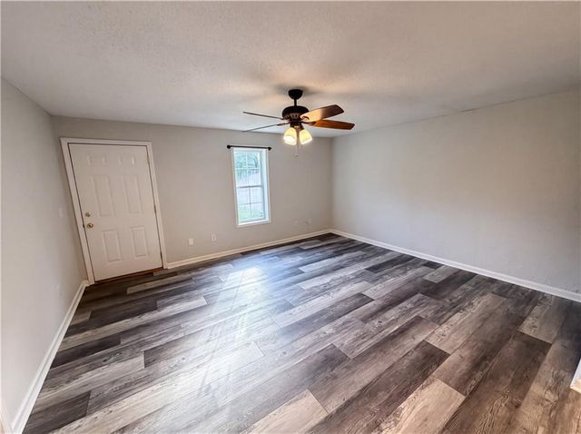 98 Eb Road, Cleveland, GA 30528