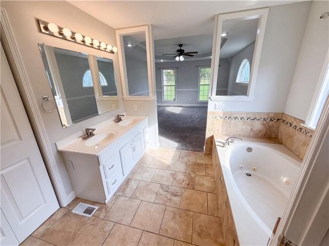 98 Eb Road, Cleveland, GA 30528