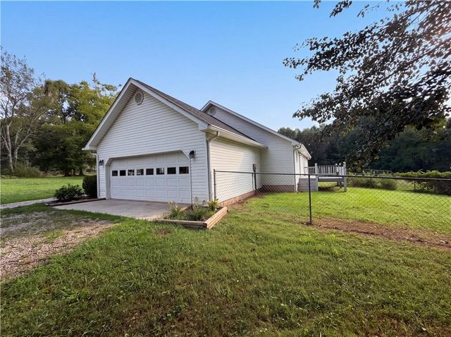 98 Eb Road, Cleveland, GA 30528