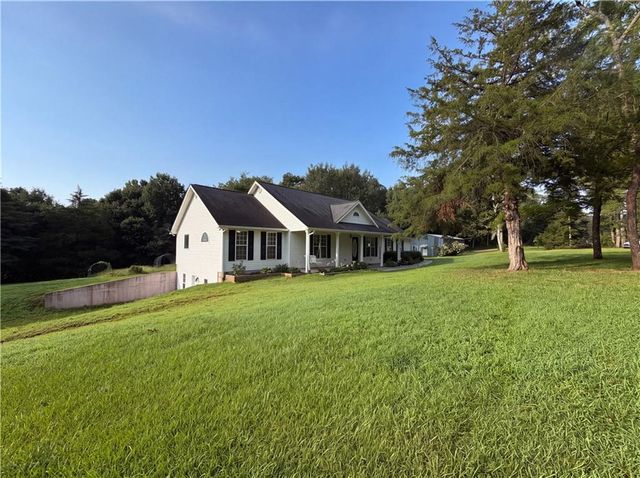 98 Eb Road, Cleveland, GA 30528