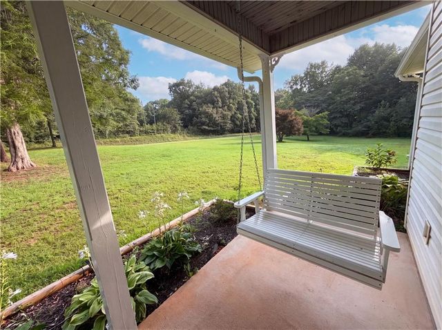98 Eb Road, Cleveland, GA 30528
