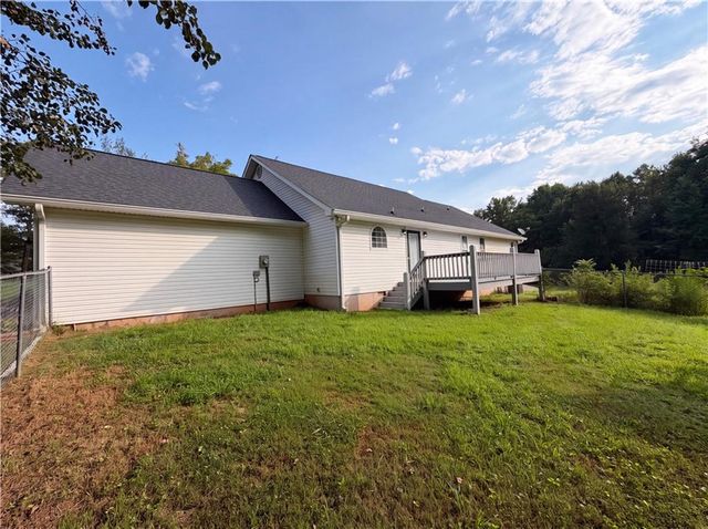 98 Eb Road, Cleveland, GA 30528