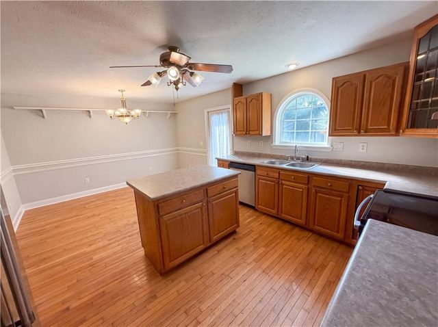 98 Eb Road, Cleveland, GA 30528