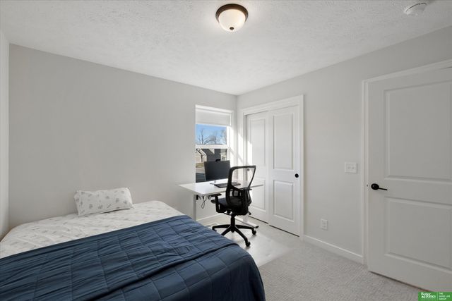 17605 Potter Street, Bennington, NE 68007