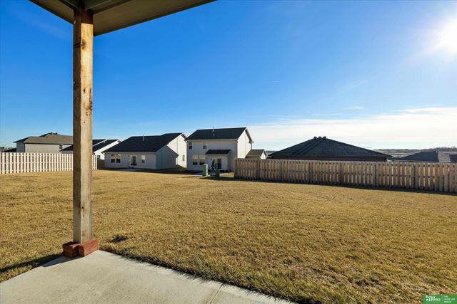 17605 Potter Street, Bennington, NE 68007