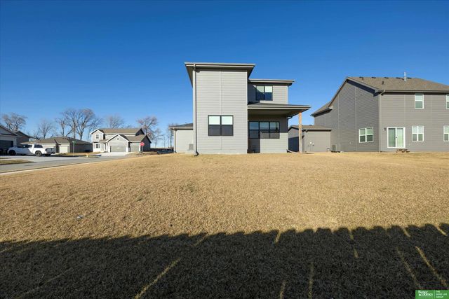 17605 Potter Street, Bennington, NE 68007