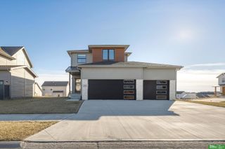 17605 Potter Street, Bennington, NE 68007