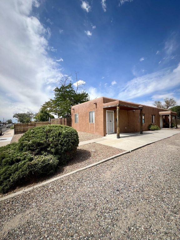 3529 ROSS Avenue SE, Albuquerque, NM 87106