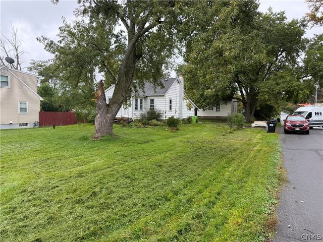 417 Boston Road, Salina, NY 13211