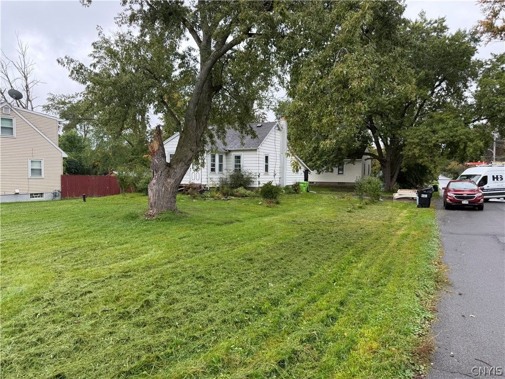 417 Boston Road, Salina, NY 13211