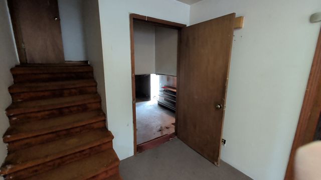 2497 Steam Mill Ferry Rd, Jackson, TN 38301