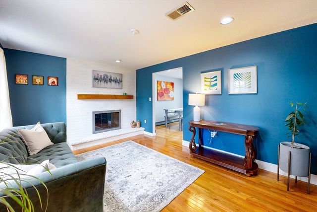 475 Old Post Rd, Sharon, MA 02067