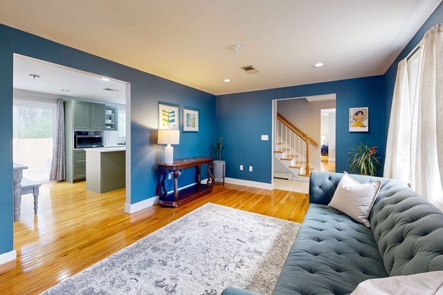 475 Old Post Rd, Sharon, MA 02067