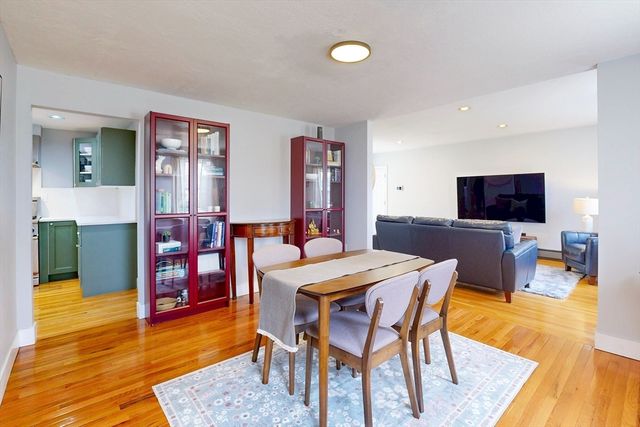 475 Old Post Rd, Sharon, MA 02067