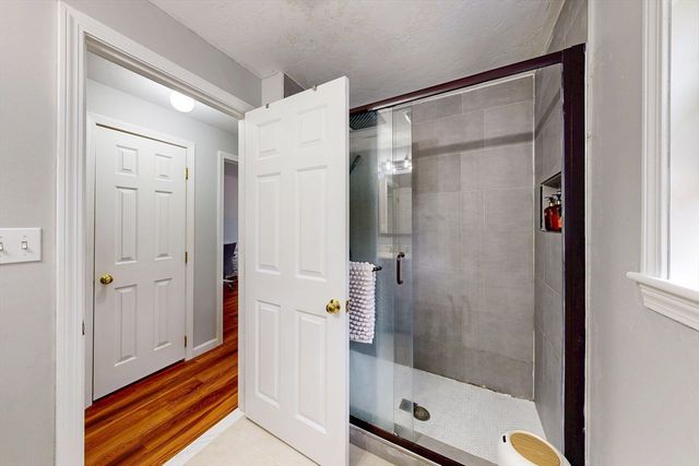 475 Old Post Rd, Sharon, MA 02067