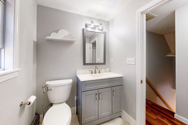 475 Old Post Rd, Sharon, MA 02067