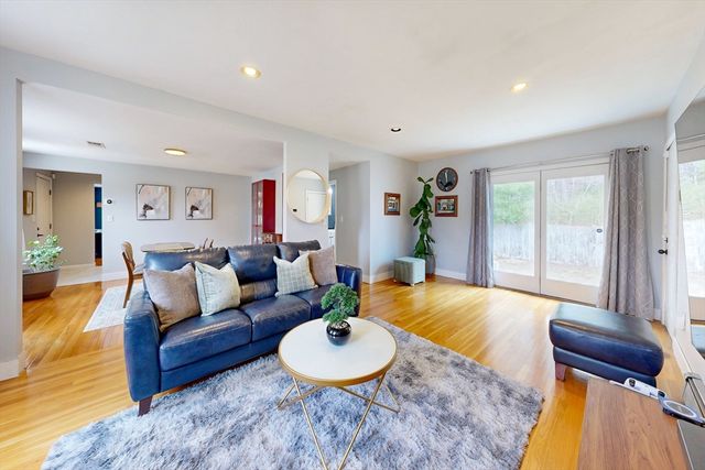 475 Old Post Rd, Sharon, MA 02067