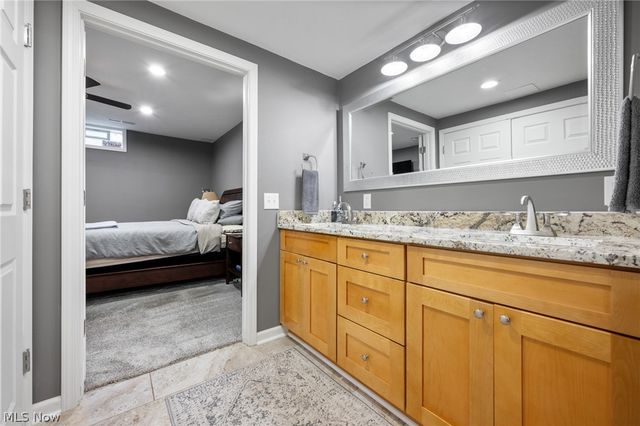 8612 Mackenzie Avenue NW, North Canton, OH 44720