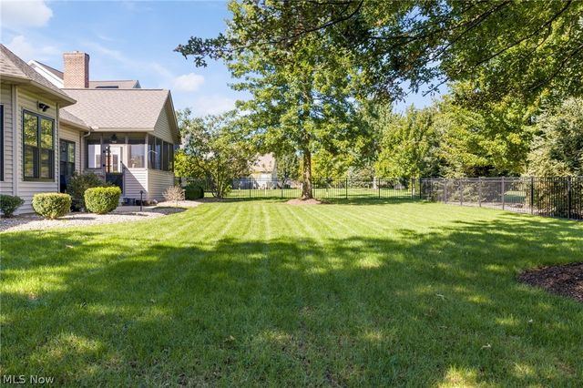 8612 Mackenzie Avenue NW, North Canton, OH 44720