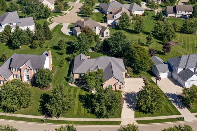 8612 Mackenzie Avenue NW, North Canton, OH 44720