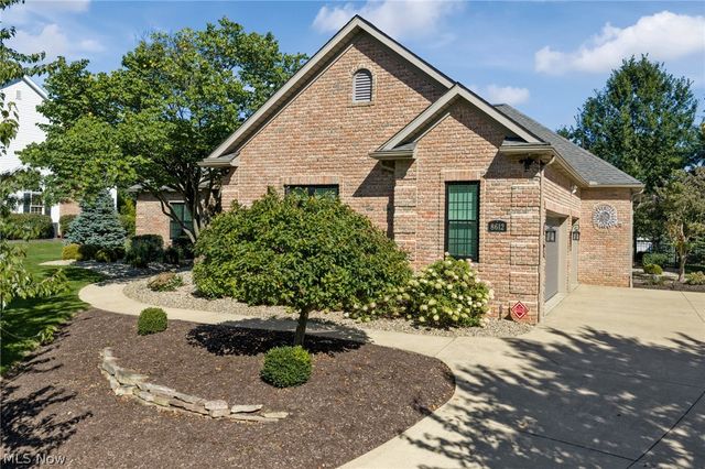 8612 Mackenzie Avenue NW, North Canton, OH 44720