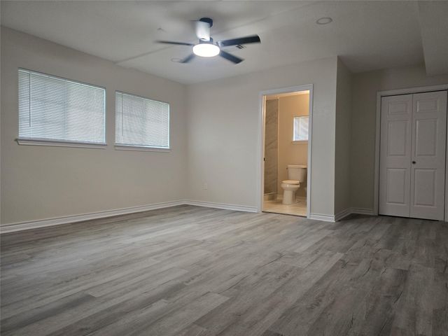 10518 Royal Oaks Drive, Houston, TX 77016