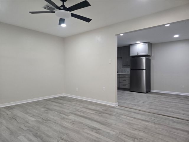 10518 Royal Oaks Drive, Houston, TX 77016