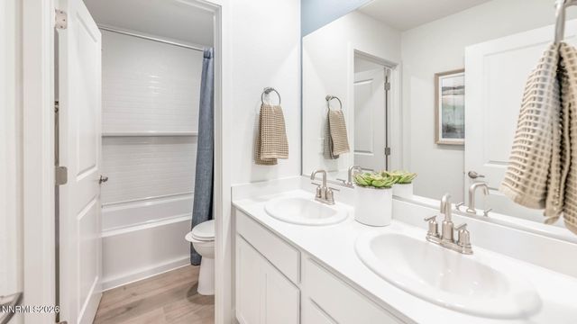 1882 Bella Rosa Alley, Minden, NV 89423