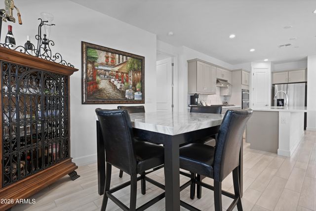 17616 W MIDDLEBURY Street, Surprise, AZ 85388