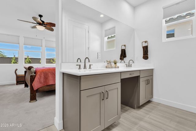 17616 W MIDDLEBURY Street, Surprise, AZ 85388