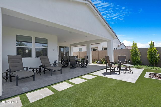 17616 W MIDDLEBURY Street, Surprise, AZ 85388