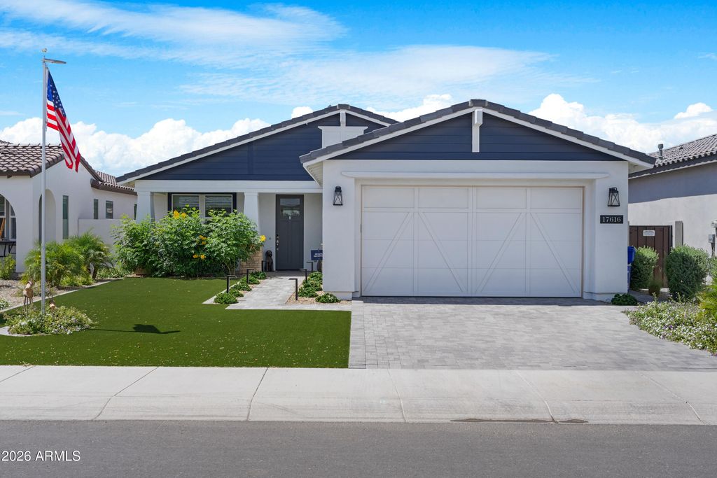 17616 W MIDDLEBURY Street, Surprise, AZ 85388 — photo 4