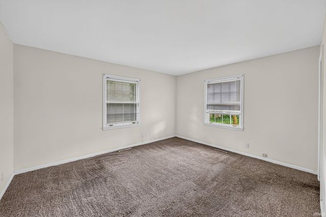 1915 Churchill Drive, South Bend, IN 46617