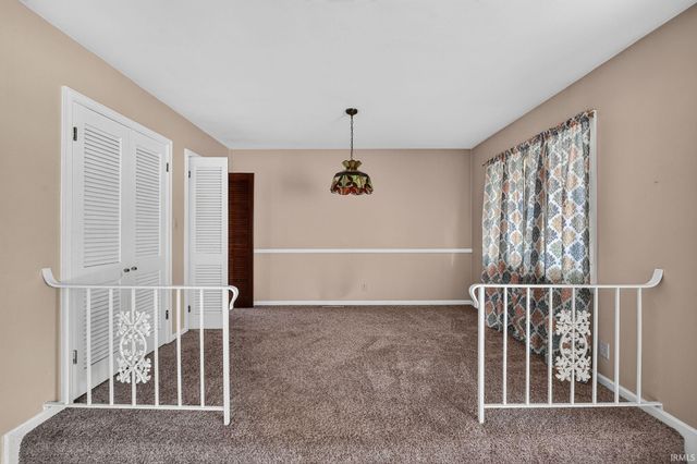 1915 Churchill Drive, South Bend, IN 46617